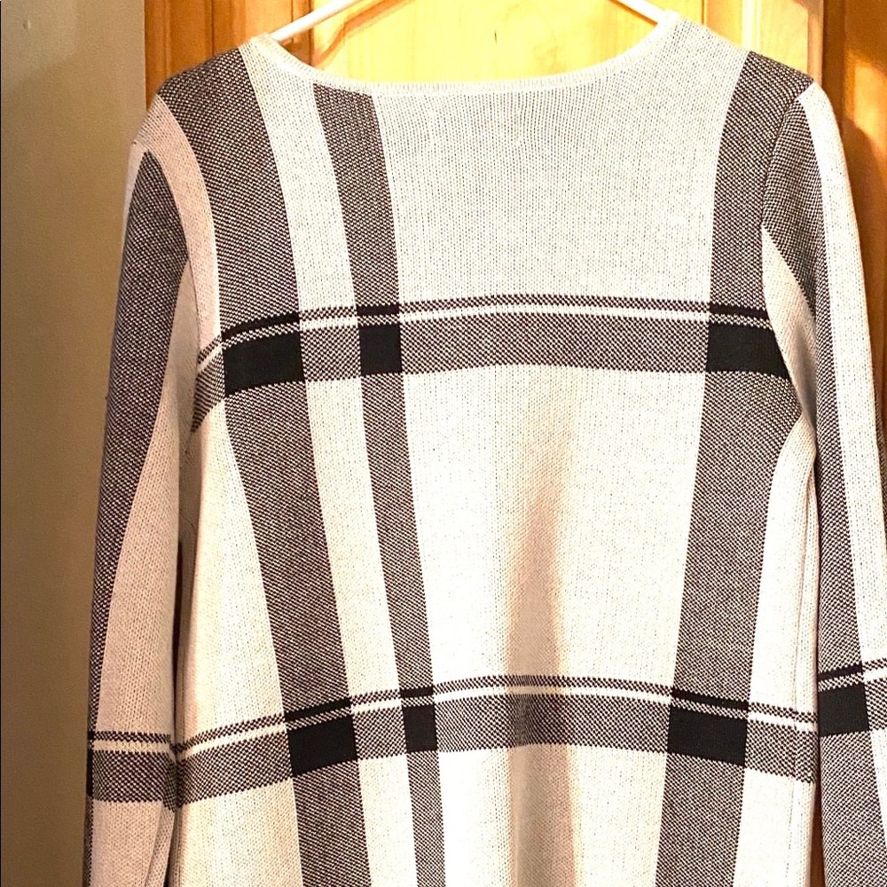 Sweater, Checkered, With Silver Thread - image 2